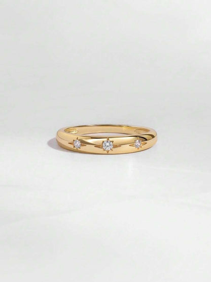 Anillo de cobre con zirconia y diseño floral de lujo.