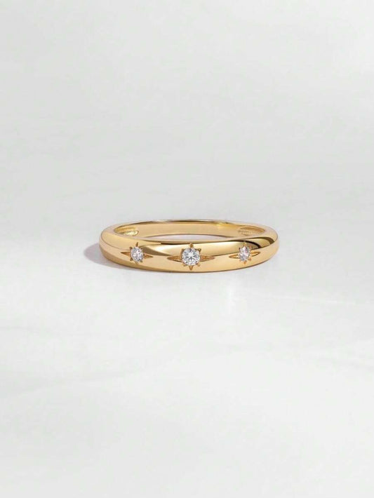 Anillo de cobre con zirconia y diseño floral de lujo.