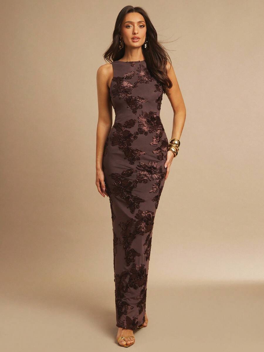 Vestido con bordado floral