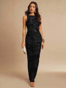 Vestido con bordado floral